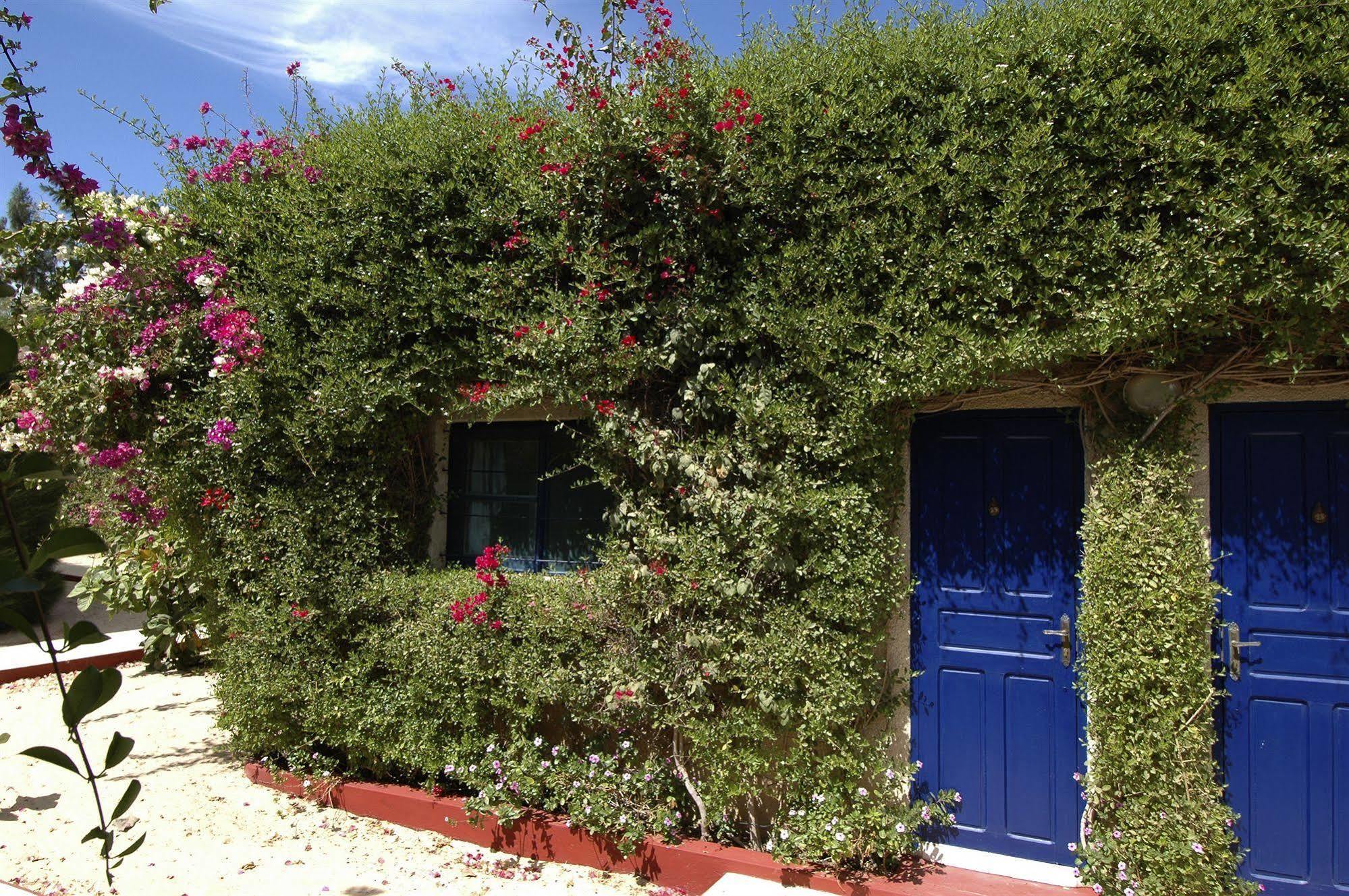 Hotel Mermoz Saint-Louis Extérieur photo